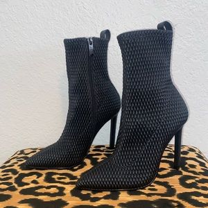 Stiletto sock boot